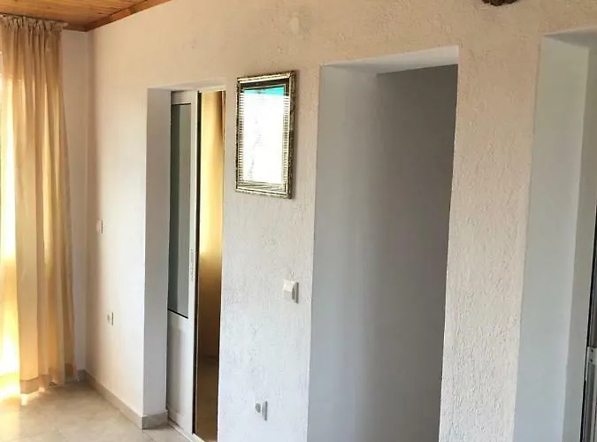 Bravo 1 George Apartamento