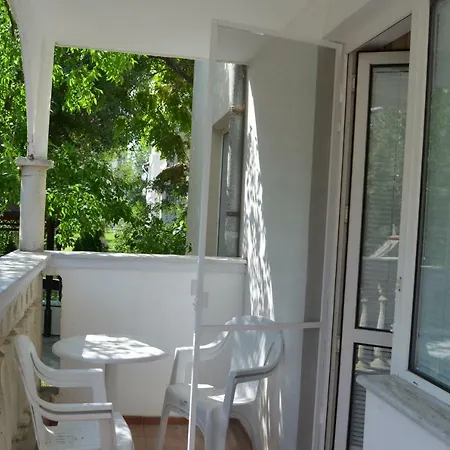 Bravo 1 George Lejlighed