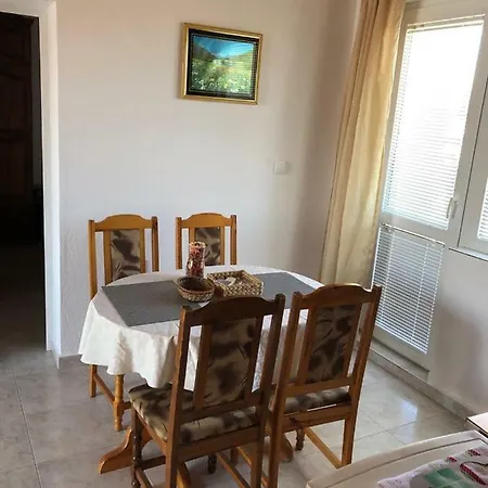 Bravo 1 George Apartament *