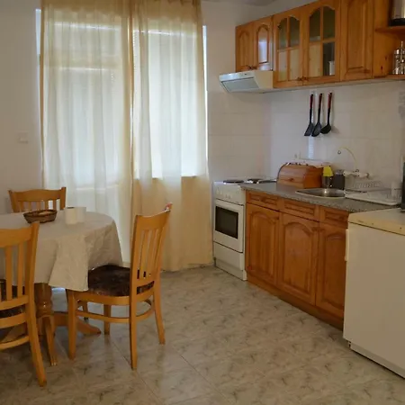 Appartement Bravo 1 George